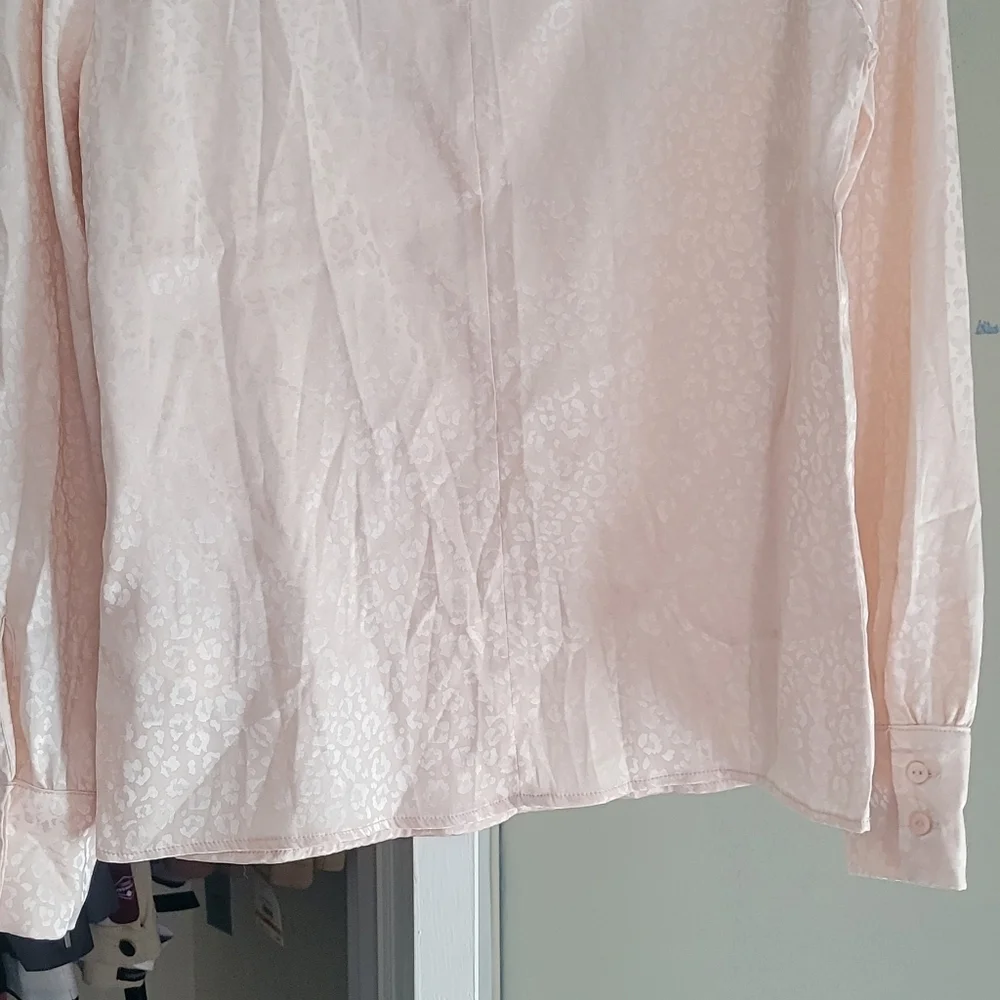 NWT dress shirt - Picture 2 of 4